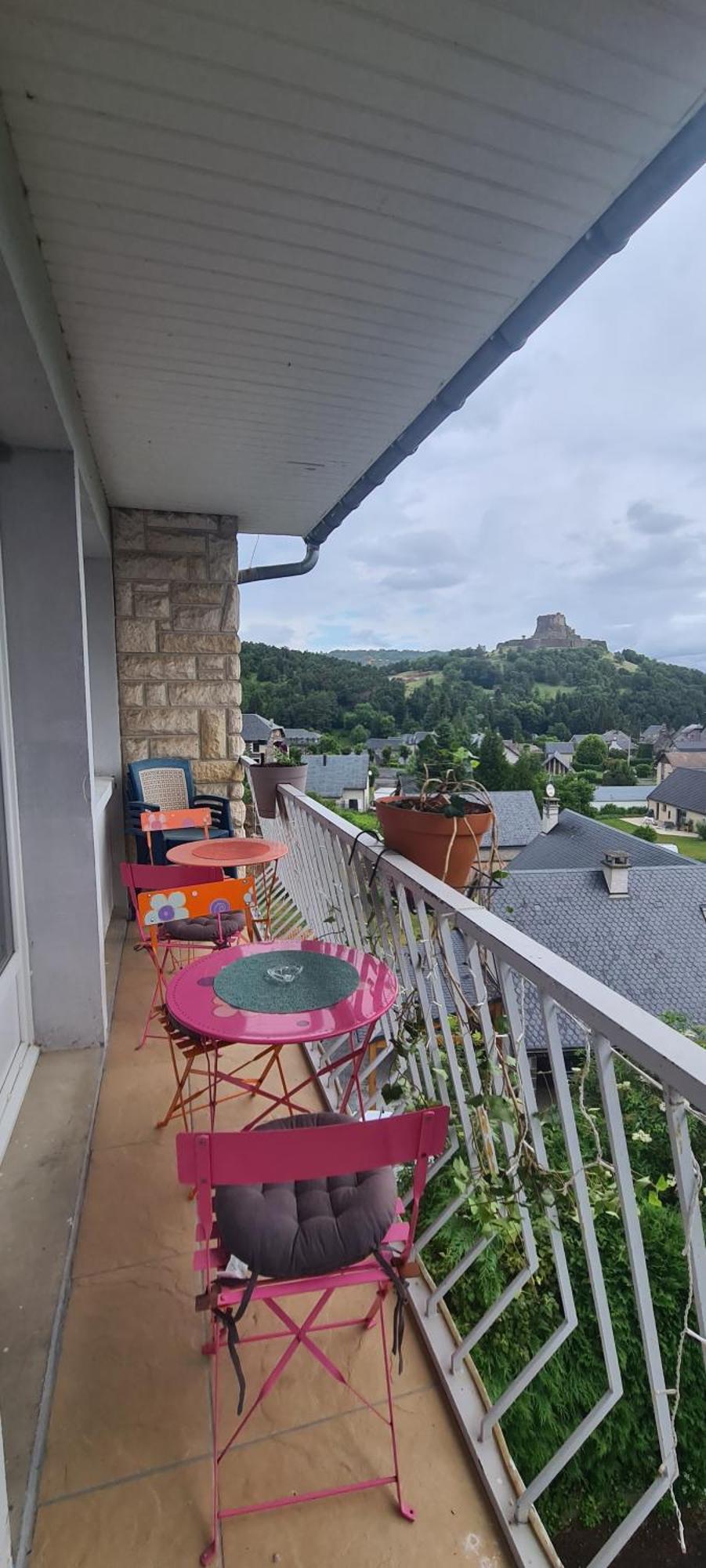 Ferienwohnung Les Pieds Dans L'Eau Murol Exterior foto